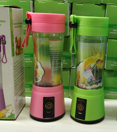 Blend On-the-Go: The Portable USB Rechargeable Mini Blender for Smoothies and Juices"